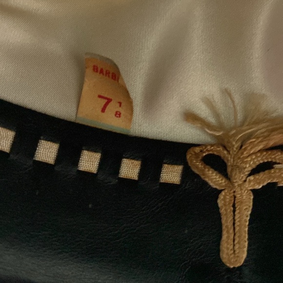 Beautiful Barbisio felt  hat 7 1/8. Excellent condition. - Picture 4 of 6